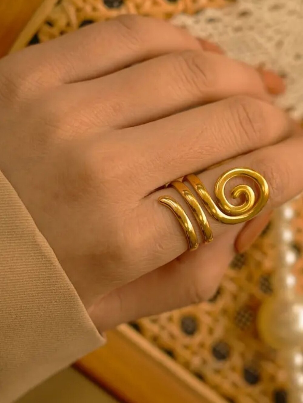 Gold Spiral Open Ring - Elegant Women's Statement Jewelry Stainless Steel